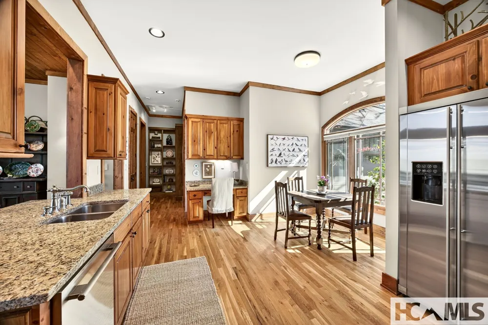 161 Chestnut Trace Lake Toxaway, NC 28747