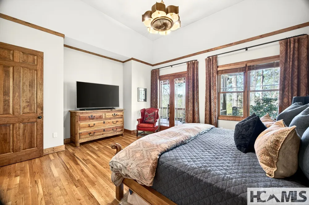 161 Chestnut Trace Lake Toxaway, NC 28747