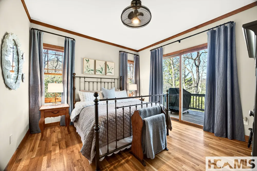 161 Chestnut Trace Lake Toxaway, NC 28747