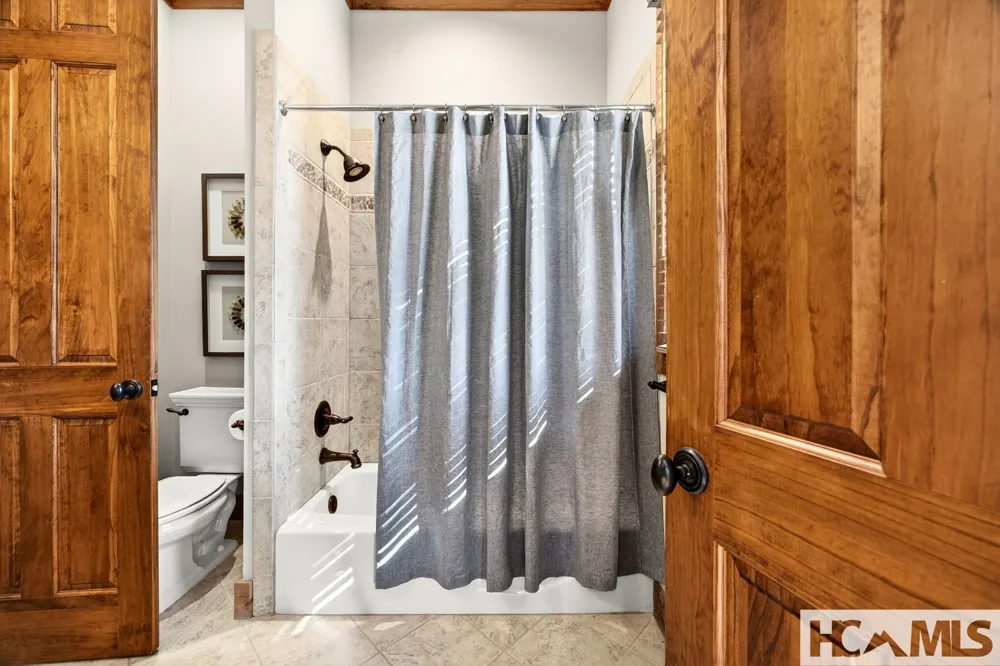 161 Chestnut Trace Lake Toxaway, NC 28747