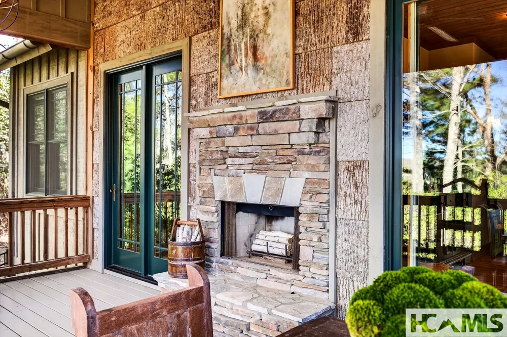 161 Chestnut Trace Lake Toxaway, NC 28747