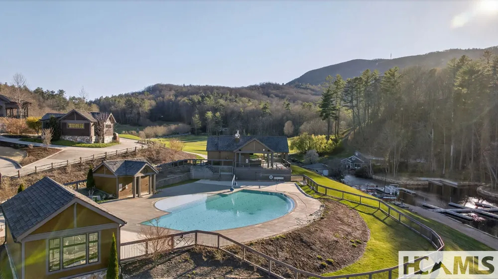 161 Chestnut Trace Lake Toxaway, NC 28747