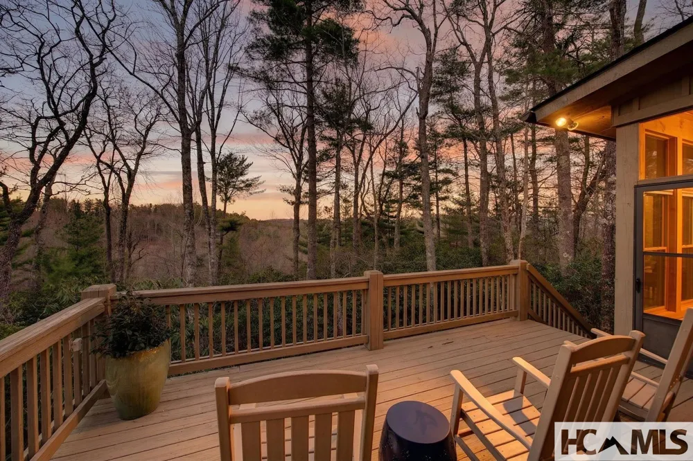 161 Chestnut Trace Lake Toxaway, NC 28747