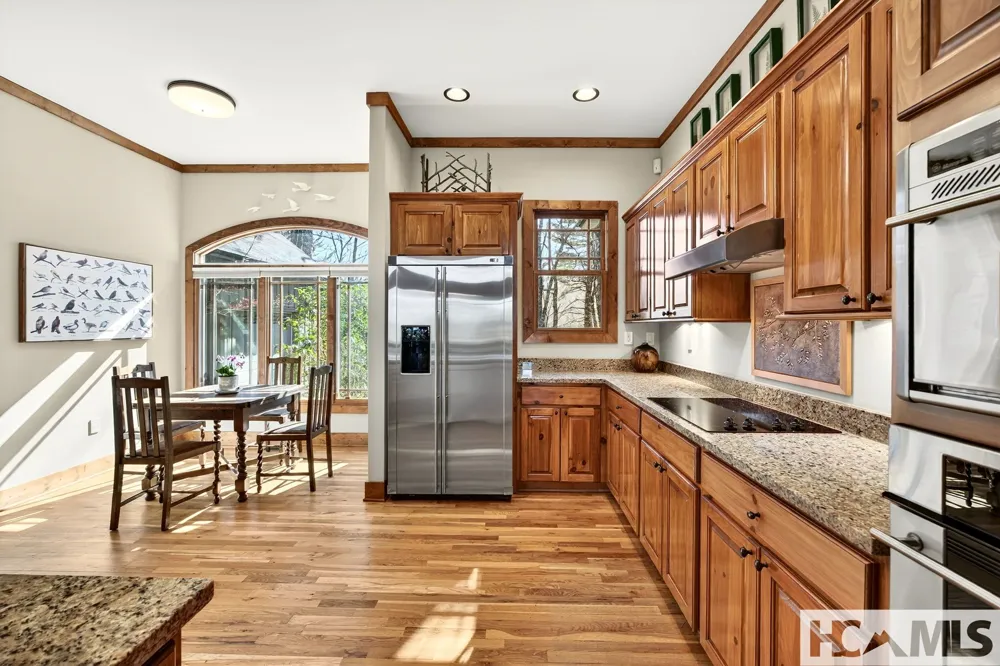 161 Chestnut Trace Lake Toxaway, NC 28747