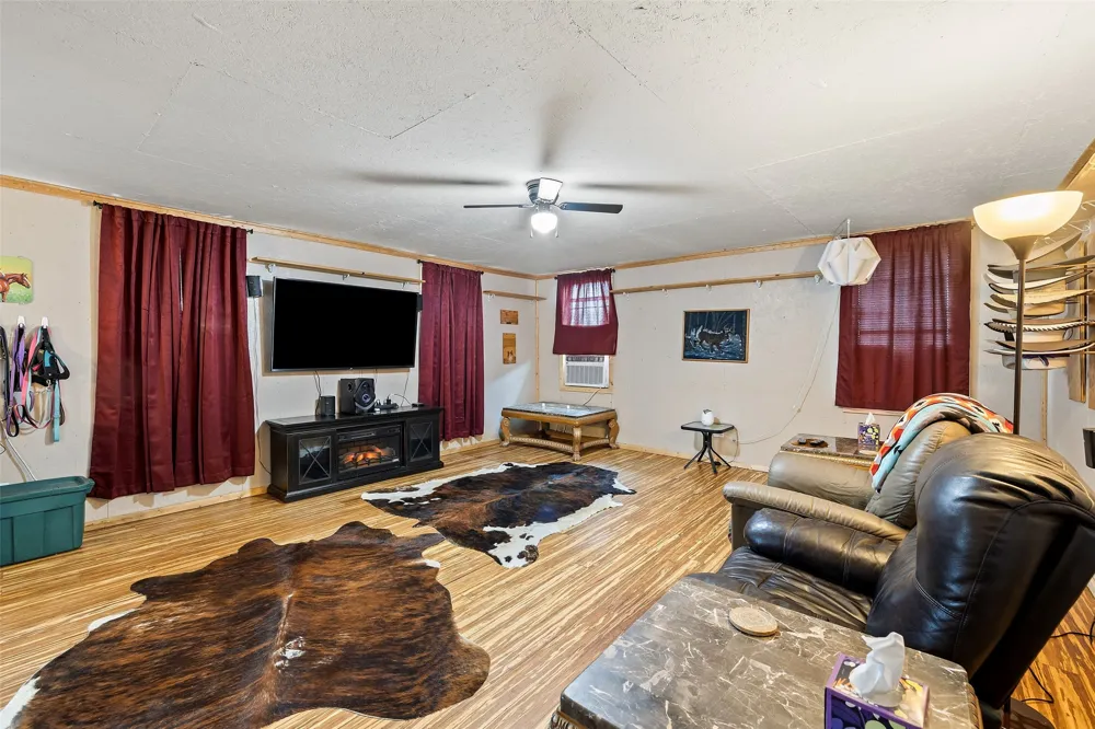 3210 County Road 226 Giddings, TX 78942