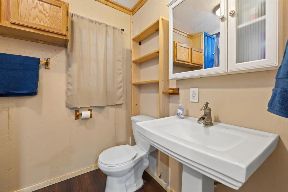 3210 County Road 226 Giddings, TX 78942