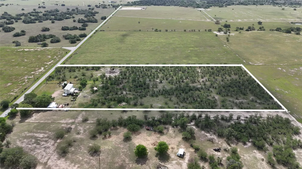 3210 County Road 226 Giddings, TX 78942