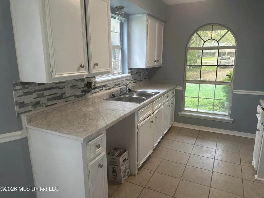 205 Woodbrook Cove Byram, MS 39272