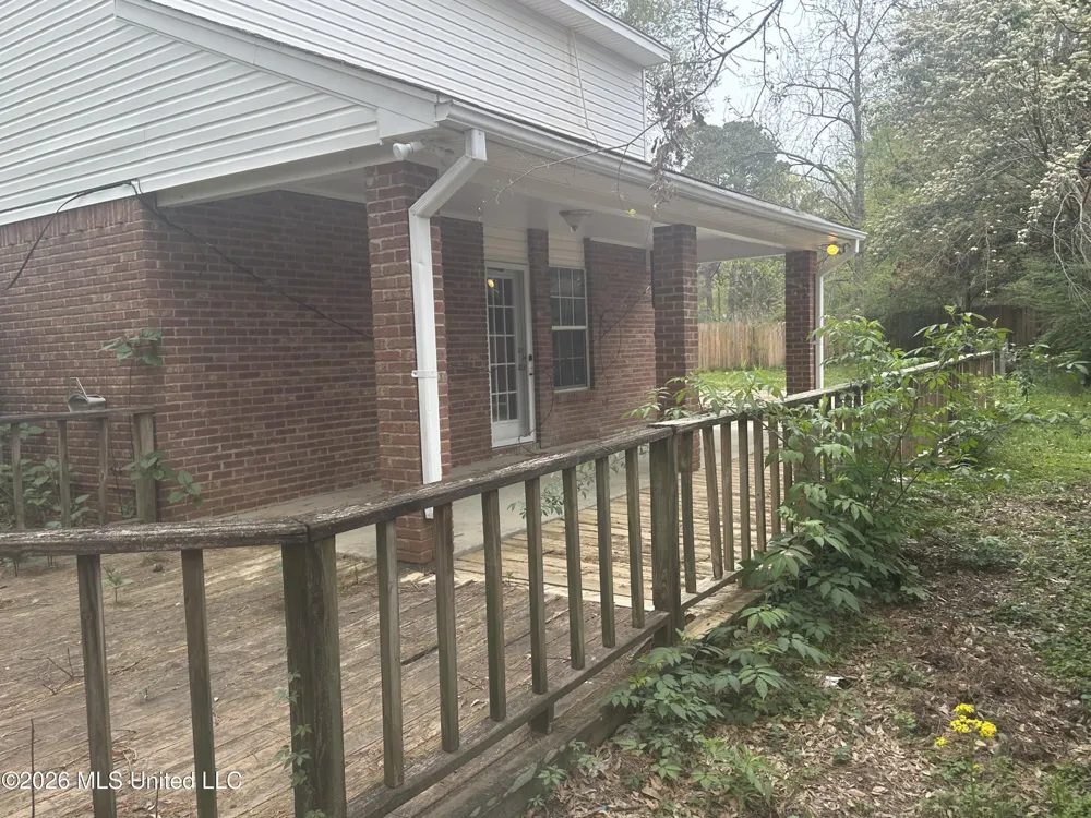 205 Woodbrook Cove Byram, MS 39272