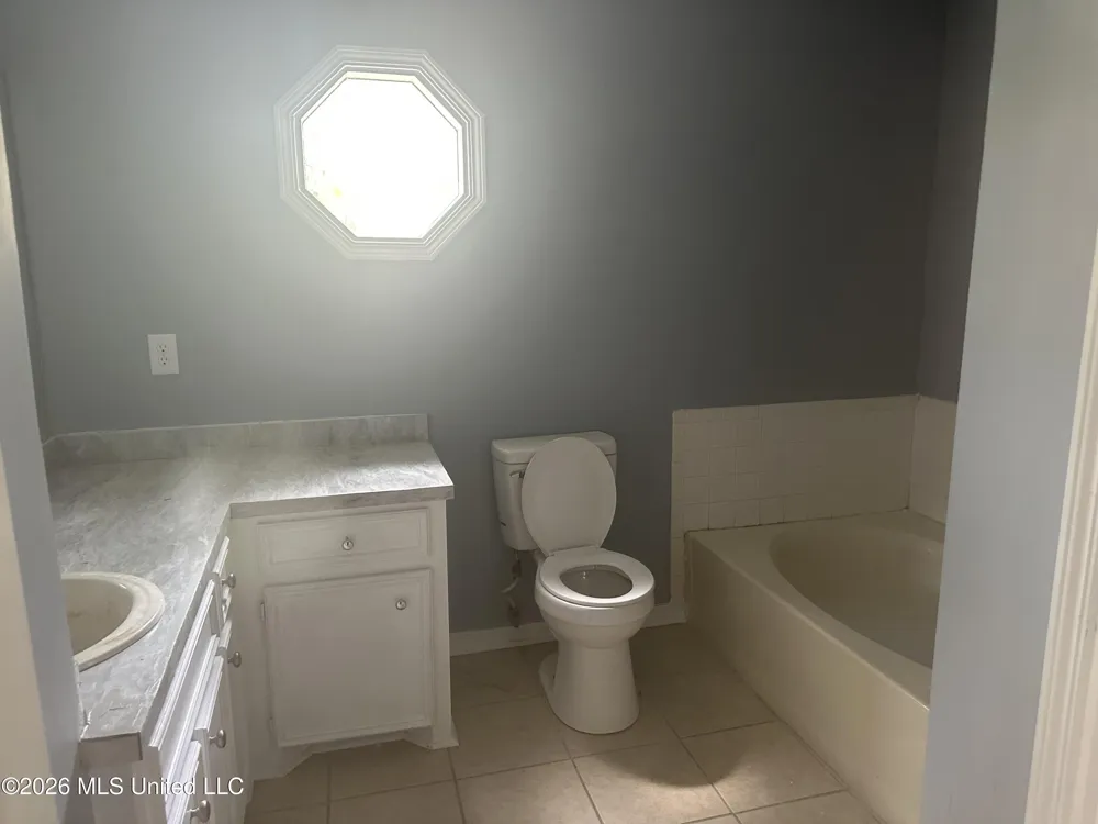 205 Woodbrook Cove Byram, MS 39272
