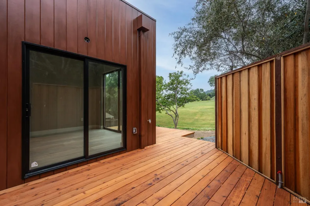 1091 Maple Avenue Ukiah, CA 95482