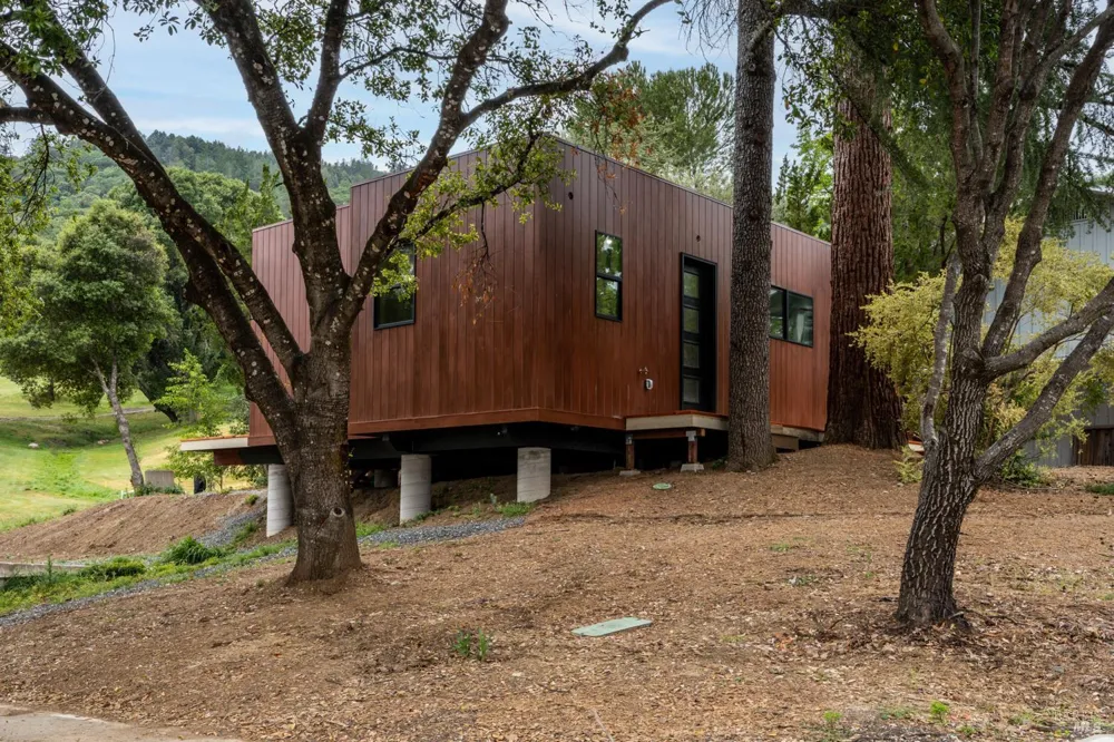 1091 Maple Avenue Ukiah, CA 95482