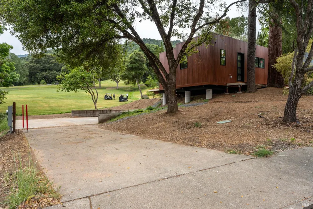 1091 Maple Avenue Ukiah, CA 95482