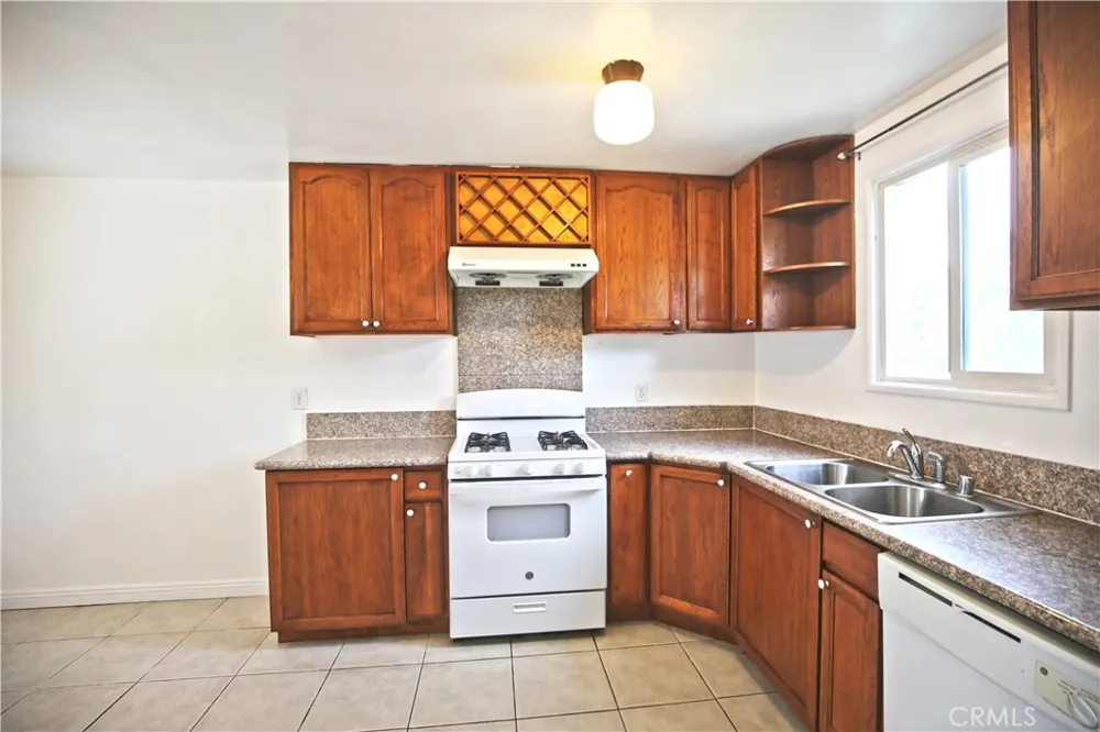 1211 S 10th Avenue Arcadia, CA 91006