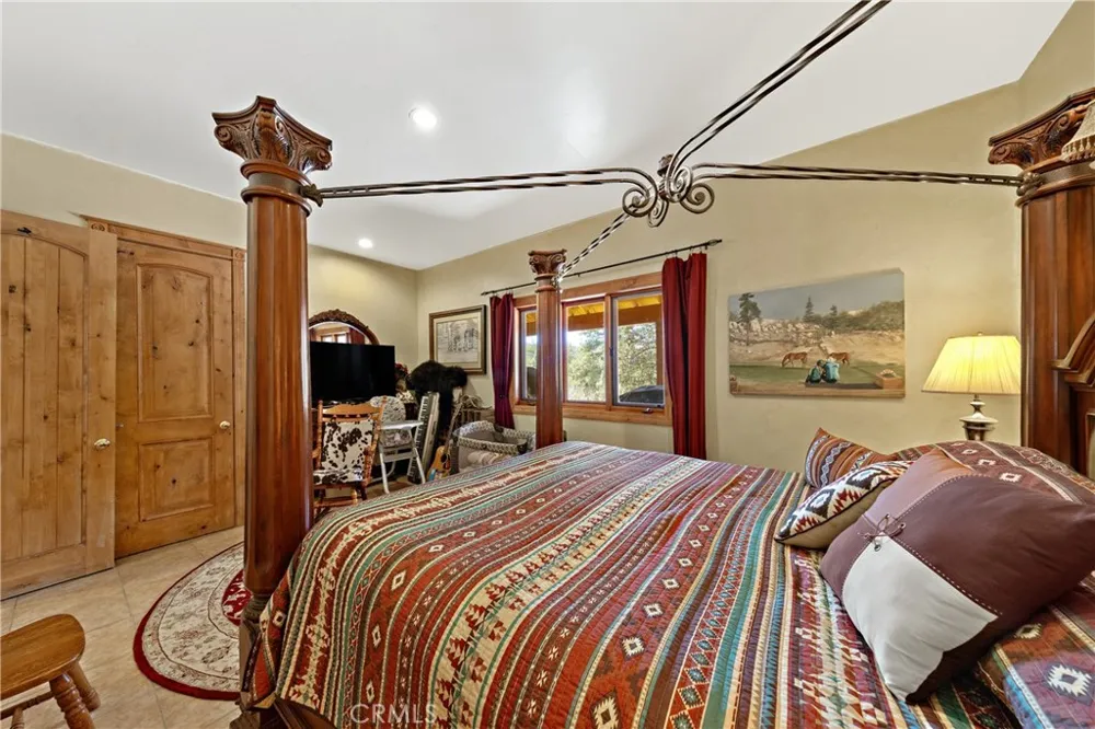 4295 Noodle Angelus Oaks, CA 92305