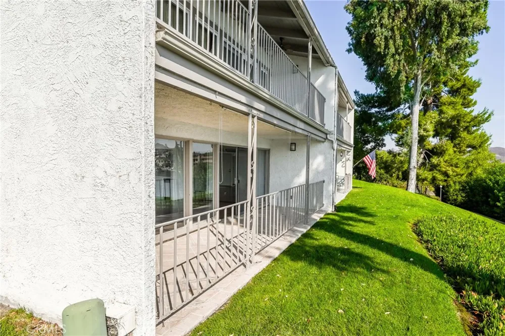 22054 Treasure Island Canyon Lake, CA 92587