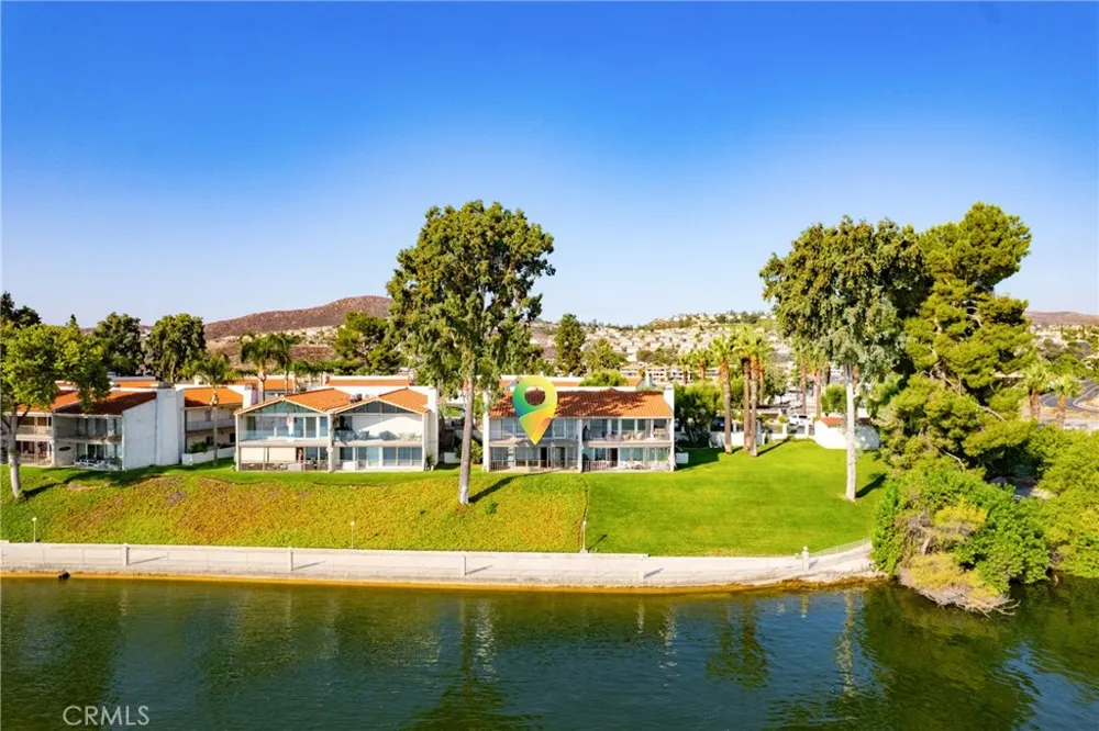 22054 Treasure Island Canyon Lake, CA 92587