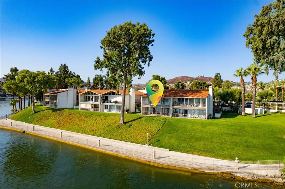 22054 Treasure Island Canyon Lake, CA 92587
