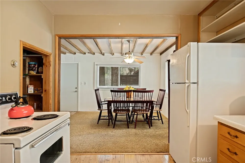 33459 Wild Cherry Green Valley Lake, CA 92341