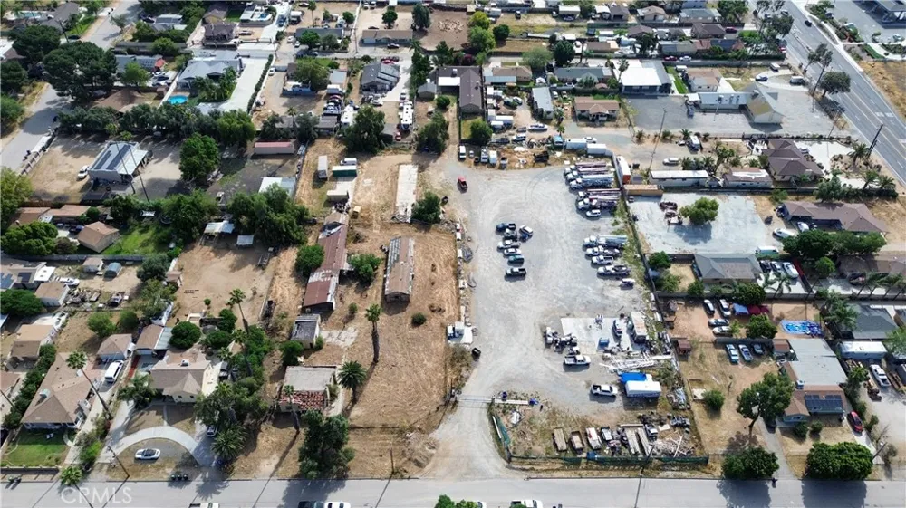 4118 Vernon Jurupa Valley, CA 92509