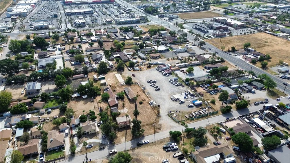 4118 Vernon Jurupa Valley, CA 92509