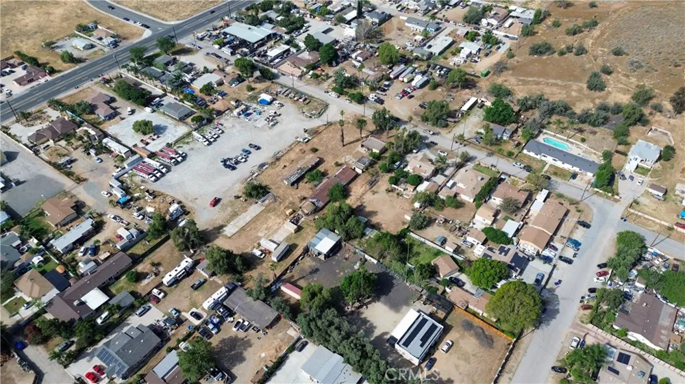 4118 Vernon Jurupa Valley, CA 92509
