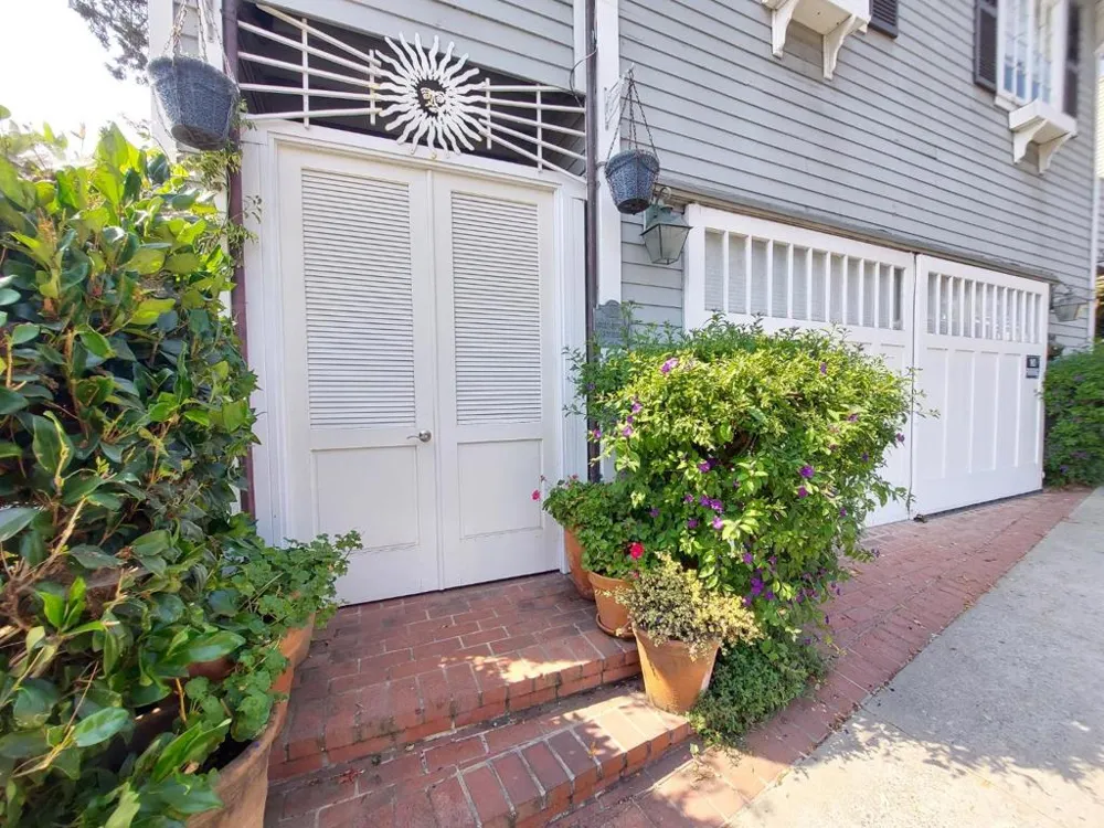 429 Capitola Avenue Capitola, CA 95010