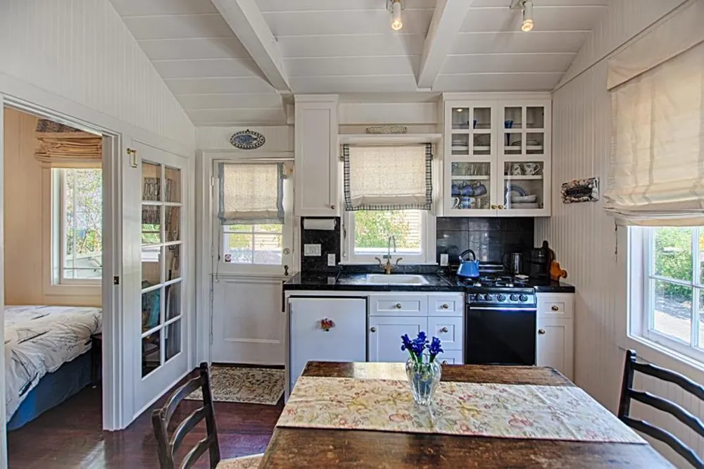 429 Capitola Avenue Capitola, CA 95010