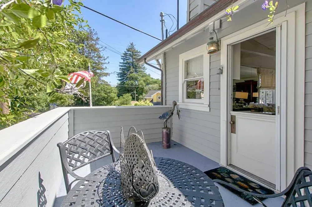 429 Capitola Avenue Capitola, CA 95010