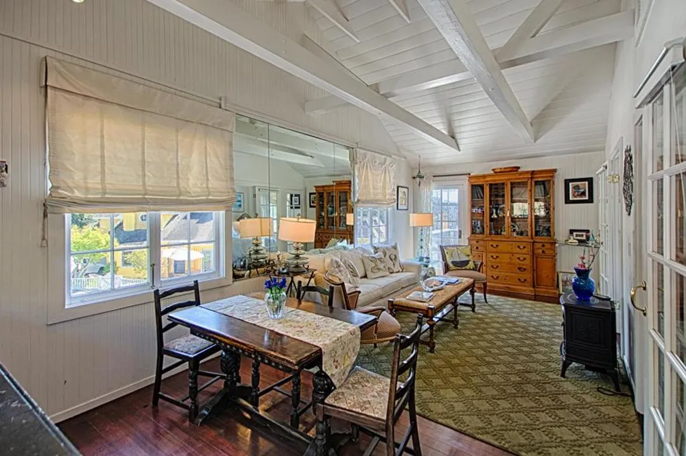 429 Capitola Avenue Capitola, CA 95010