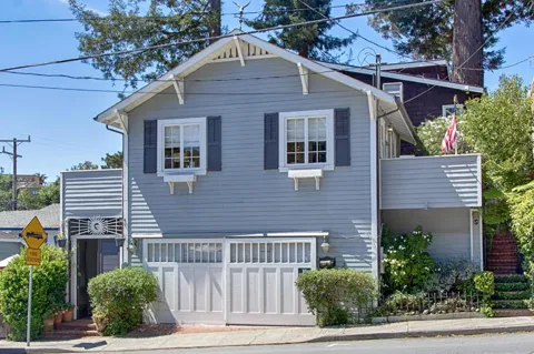 429 Capitola Avenue