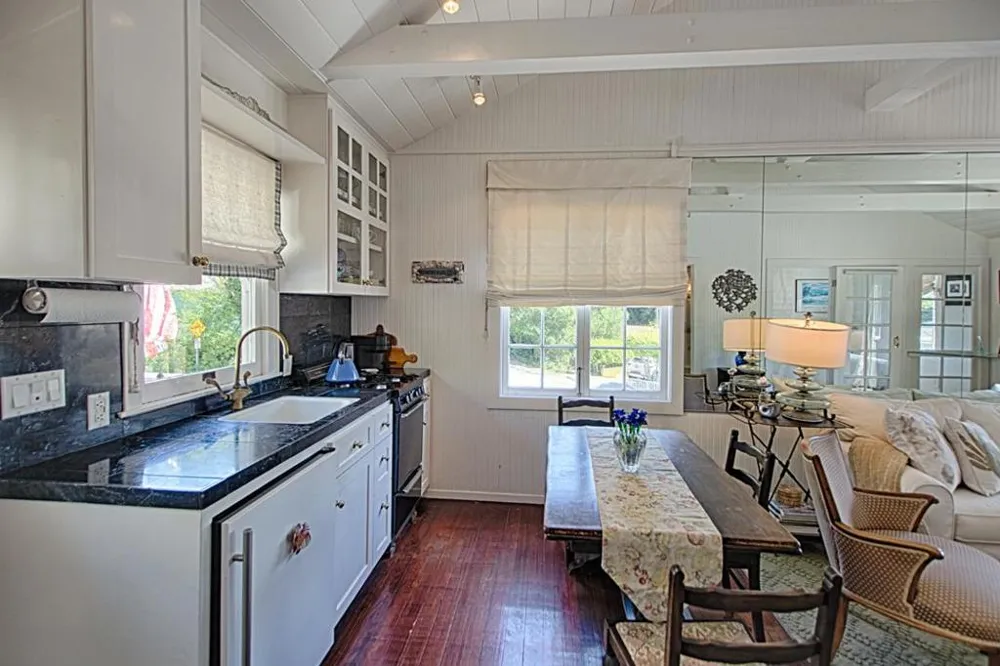 429 Capitola Avenue Capitola, CA 95010
