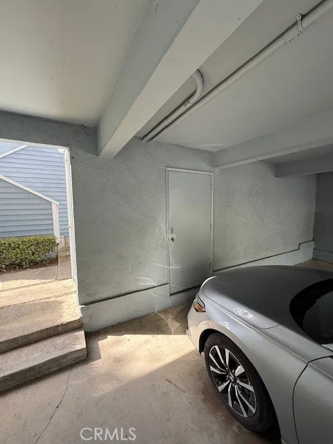 700 E Lake Drive #52 Orange, CA 92866