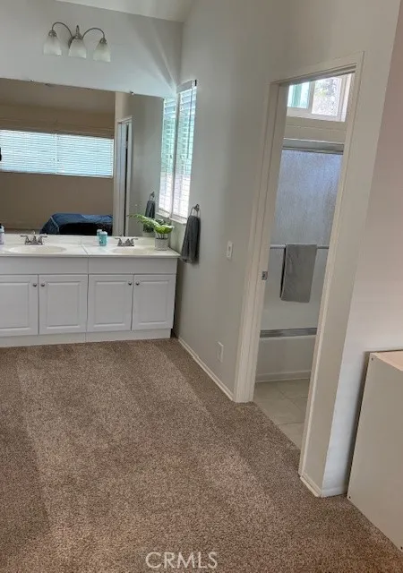 700 E Lake Drive #52 Orange, CA 92866