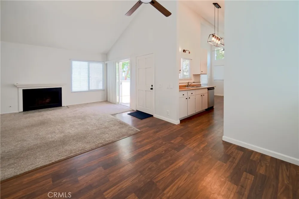 700 E Lake Drive #52 Orange, CA 92866
