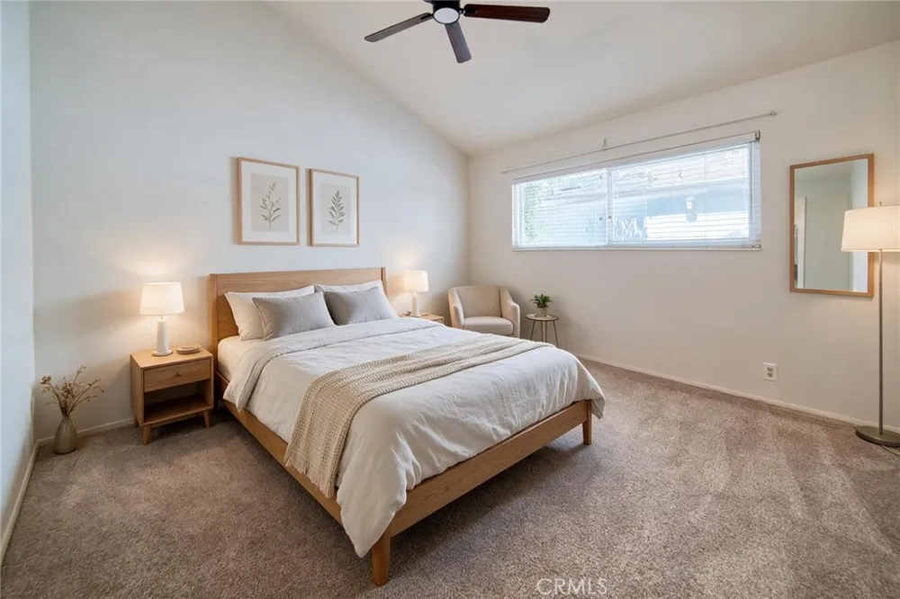 700 E Lake Drive #52 Orange, CA 92866