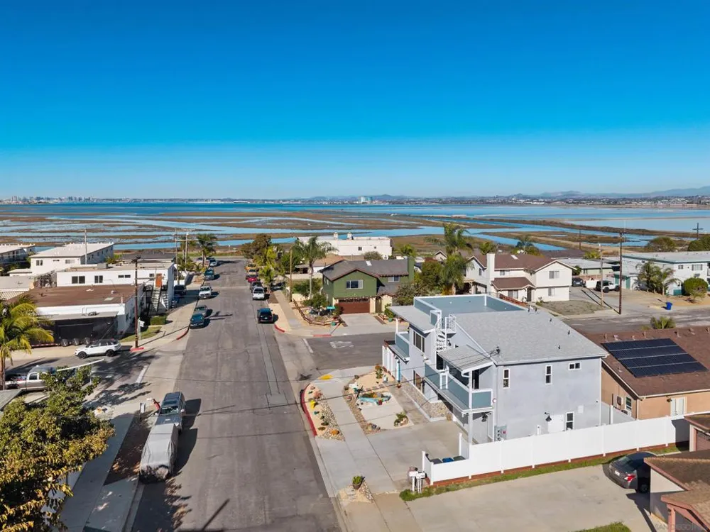 413 Delaware St Imperial Beach, CA 91932