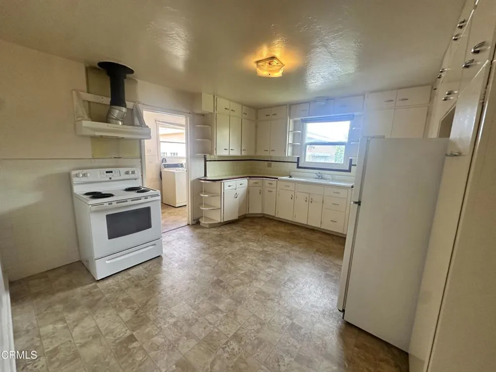 18700 Highway 1 Fort Bragg, CA 95437