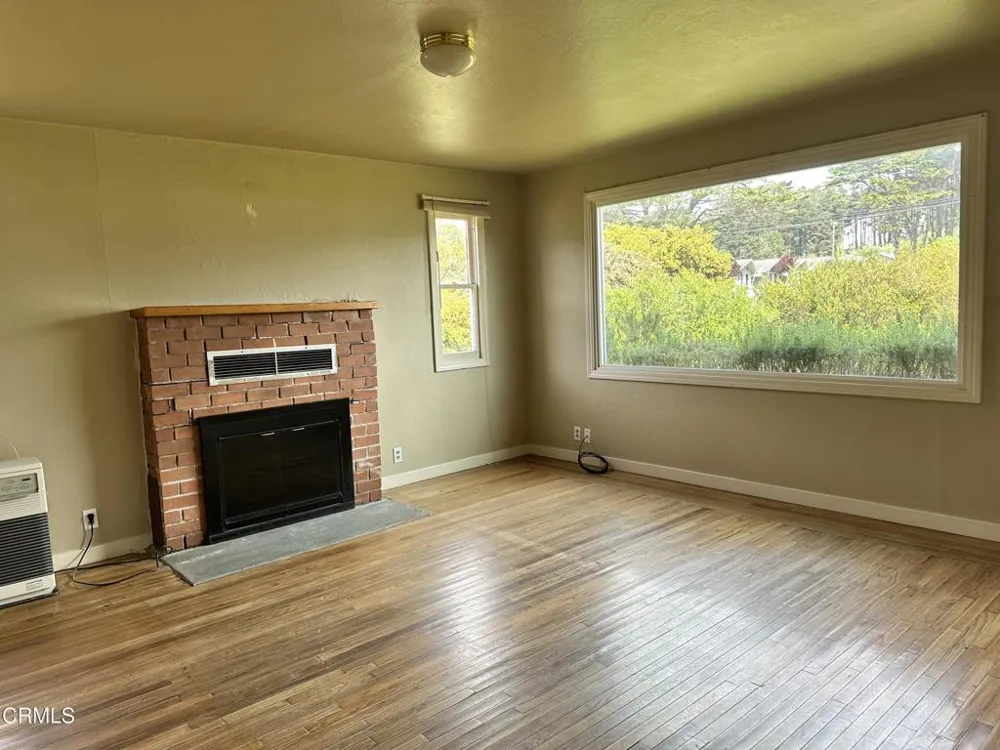 18700 Highway 1 Fort Bragg, CA 95437