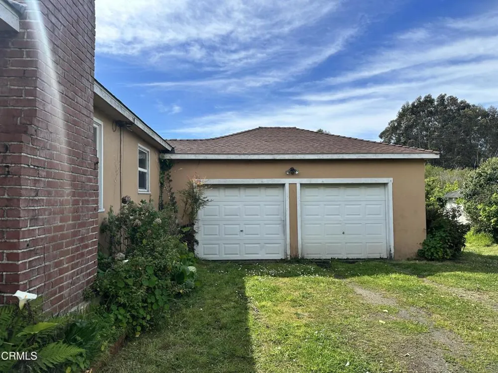 18700 Highway 1 Fort Bragg, CA 95437