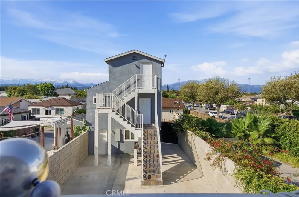 8317 Whittier Pico Rivera, CA 90660