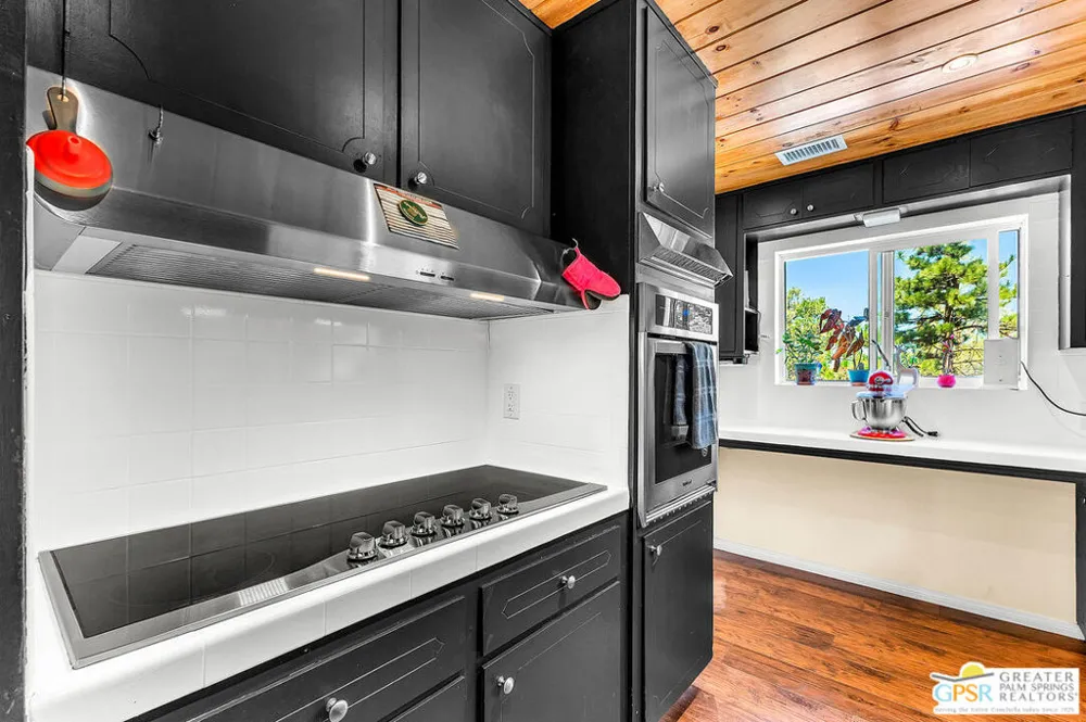 23971 Skyview Drive Idyllwild, CA 92549