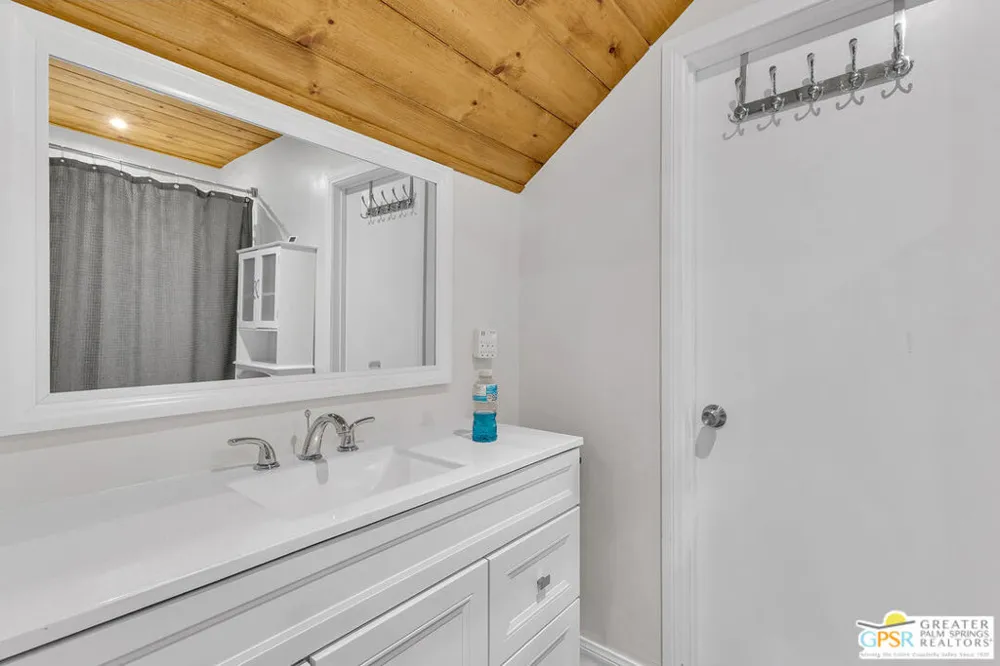 23971 Skyview Drive Idyllwild, CA 92549