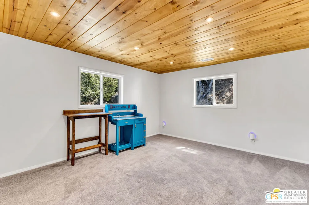 23971 Skyview Drive Idyllwild, CA 92549