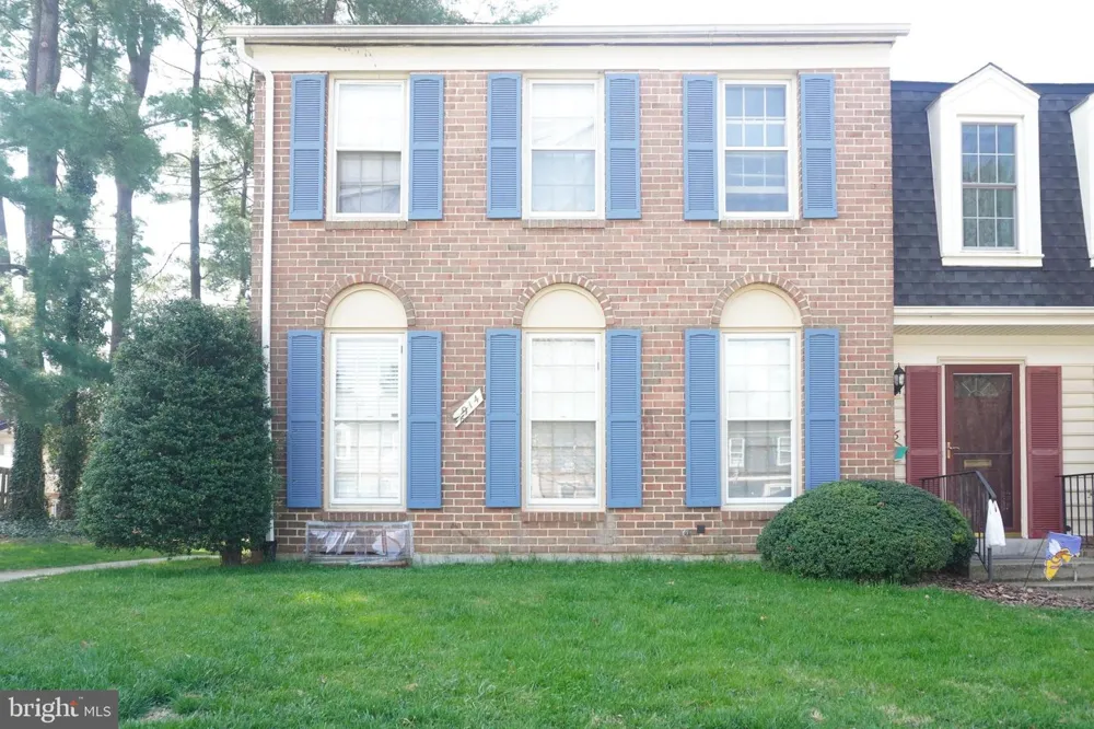 9914 MAPLE LEAF DRIVE Gaithersburg, MD 20886