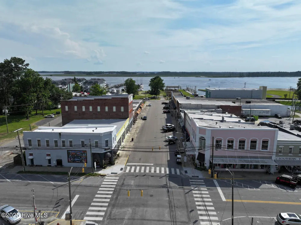 288 Pamlico Street Belhaven, NC 27810