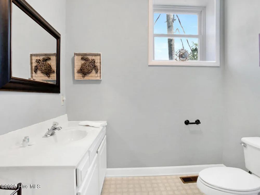 288 Pamlico Street Belhaven, NC 27810