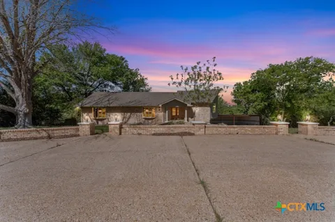 608 Ridgecrest Drive