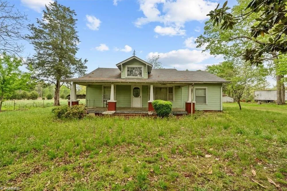 4858 Us Highway 311 Sophia, NC 27350