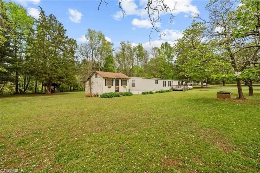 4858 Us Highway 311 Sophia, NC 27350